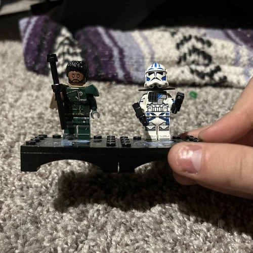 LEGO Star Wars Saw Gerrera Minifigure 75383 25th Anniversary Edition with Stand