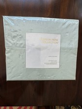 Hudson Park Collection 600TC 100 cotton Queen Flat Sheet, Cloud, Retail 150