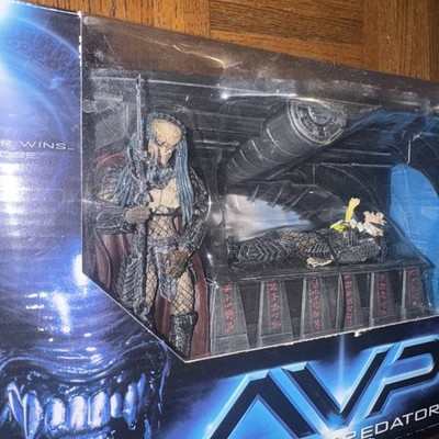 NRFB McFarlane 2005 Alien VS Predator Birth of The Hybrid Deluxe