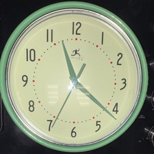 Infinity Instruments Green Round Analog Quart...