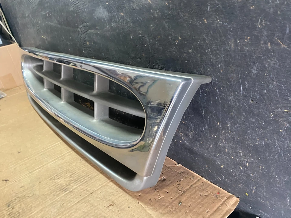 Parrilla delantera Ford E150 Econoline 1997 a 2002 mercado de accesorios t3945 DG Foto 2 de 4