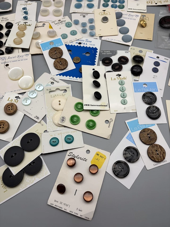 Vintage to Now Sewing Buttons Mixed Lot Brands & Colors On Cards Craft Supplies - Image 4 of 4