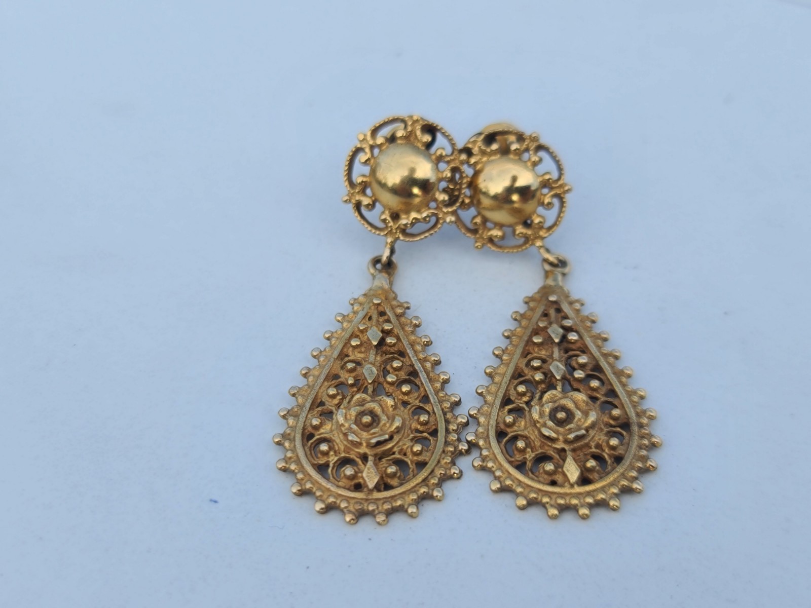 VTG 14k Solid Yellow Gold Stud Dangle Screwback E… - image 18