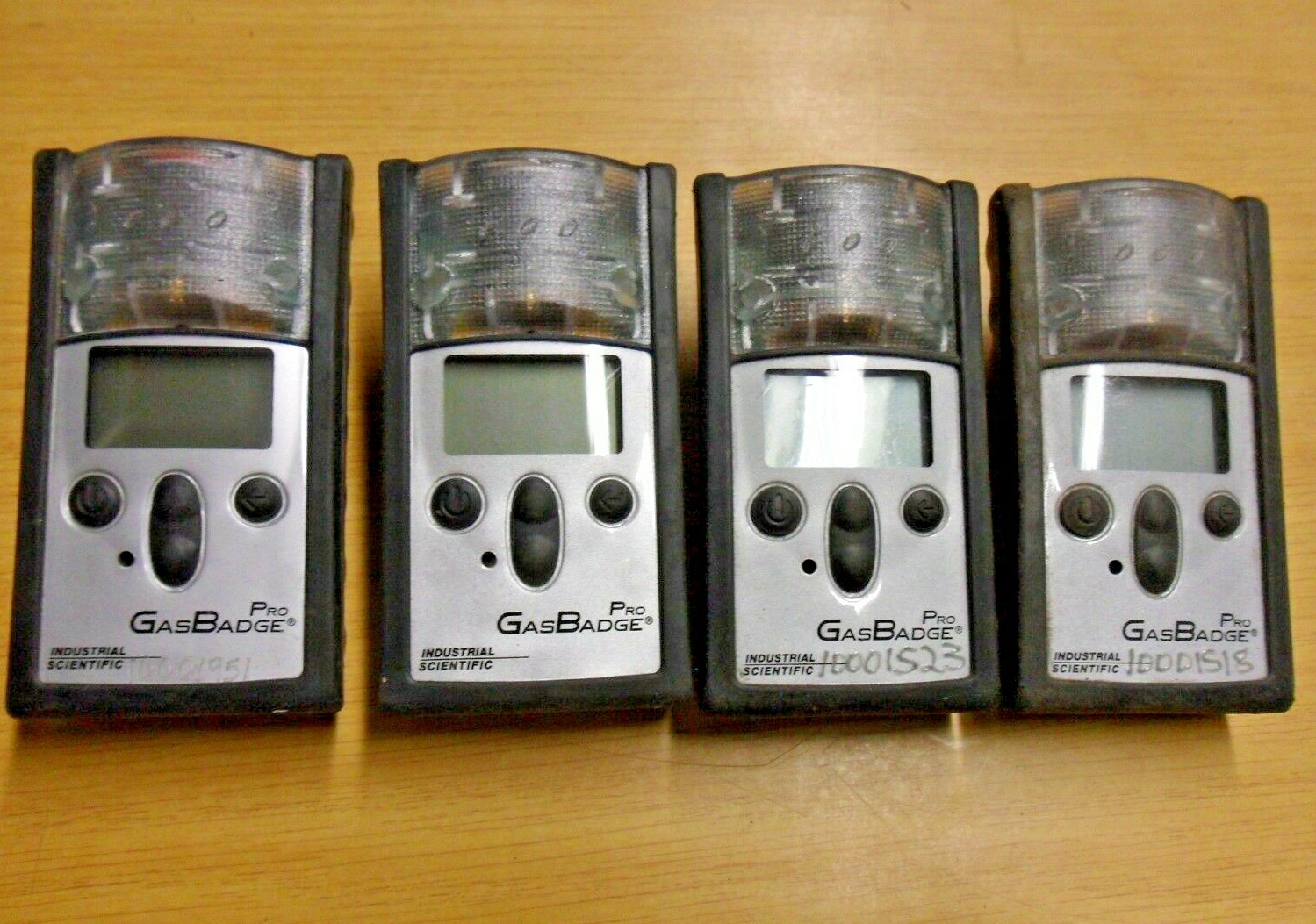INDUSTRIAL SCIENTIFIC GasBadge Pro Personal Gas Alarm Lot of 4 eBay