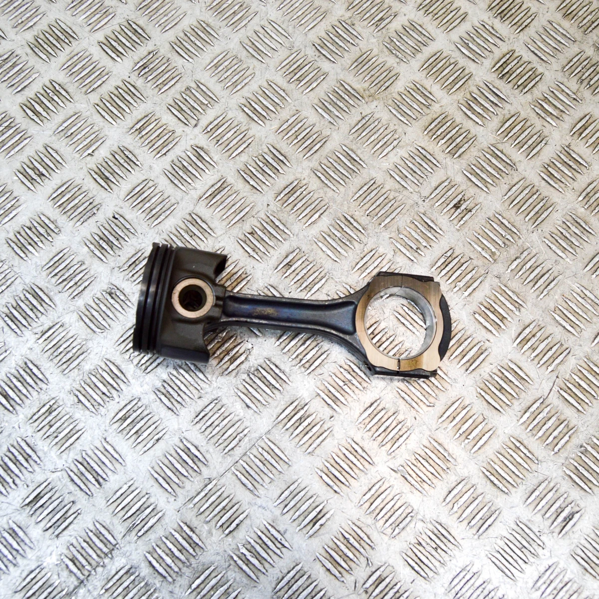 MERCEDES-BENZ E Coupe C238 220d 143kw Piston W/ Connecting Rod 
