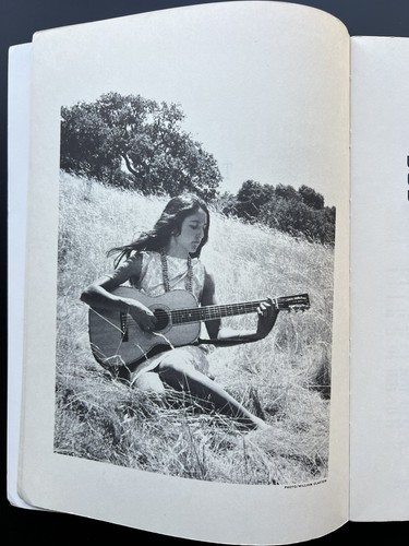 The Joan Baez Songbook - 1964 FIRST Edition - ILLUSTRATED - - Picture 3 of 21