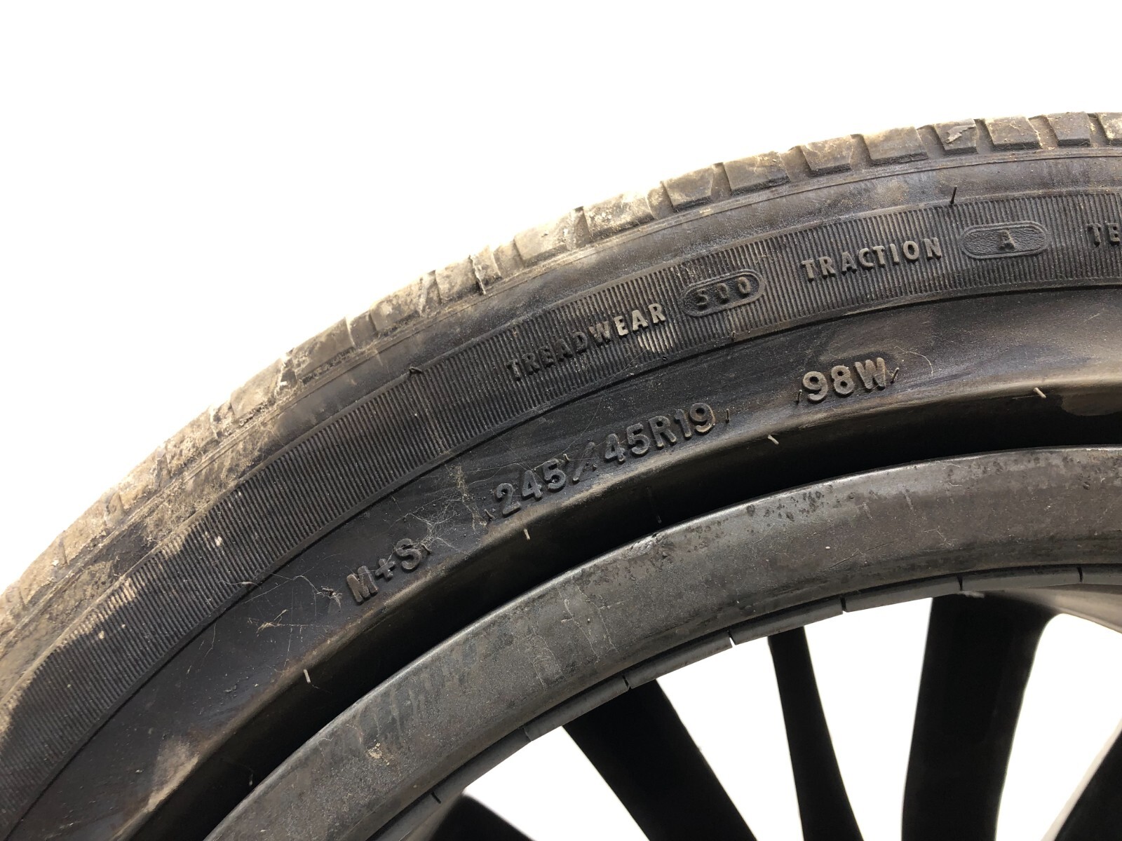 2014-2023 MASERATI GHIBLI 19X8.5 ET44 FRONT WHEEL RIM WITH TIRE OEM #NOTES
