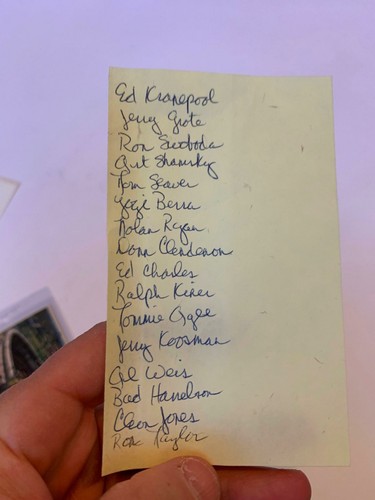 1969 NY Mets World Series Champs Team Signed Yearbook Nolan Ryan Tom Seaver JSA - Picture 9 of 9