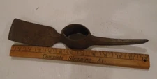 1 VINTAGE HEAVY IRON K GRUB HOE, PICK AXE, TOOL HEAD,