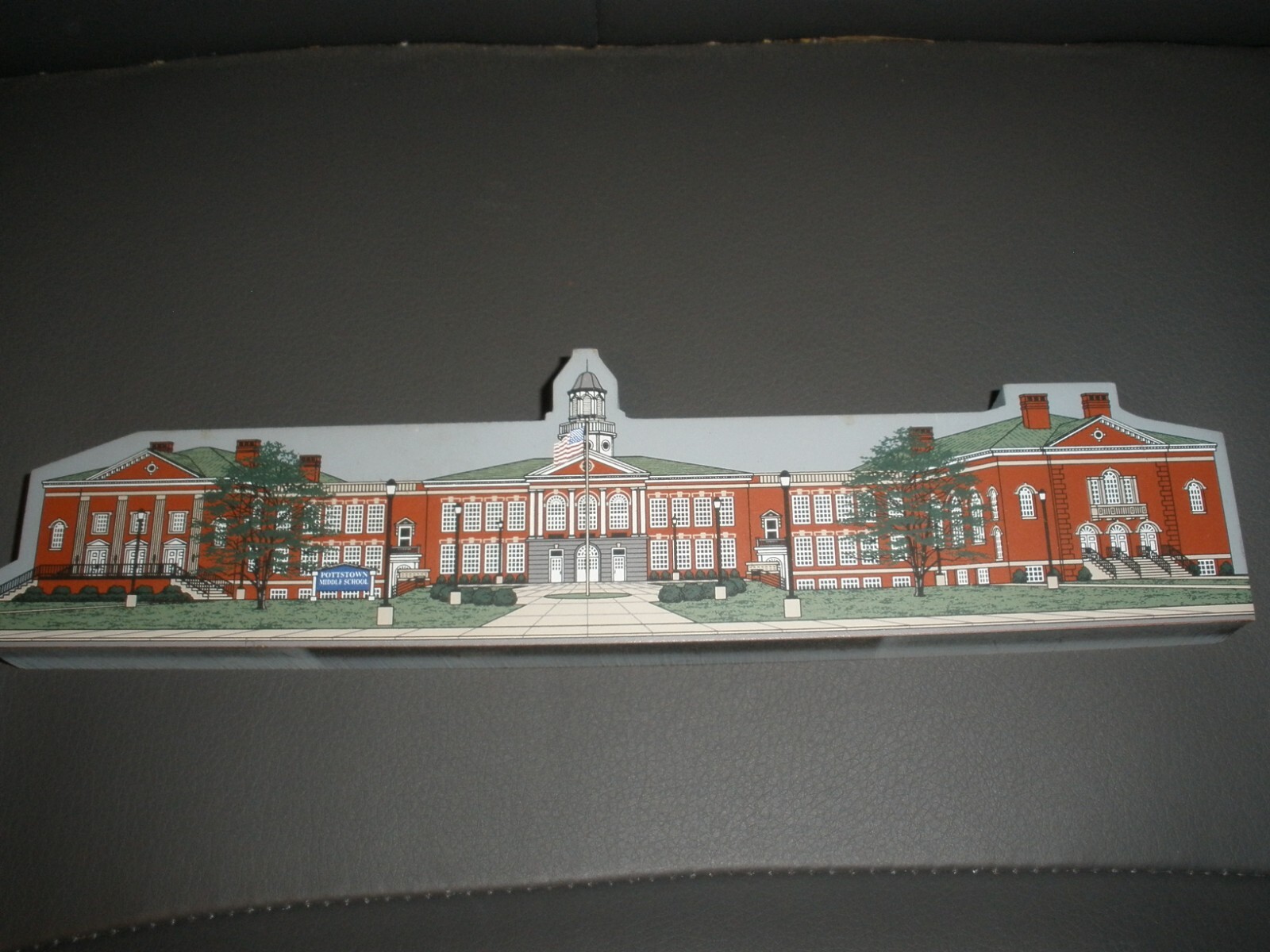 Picture 1 of 2