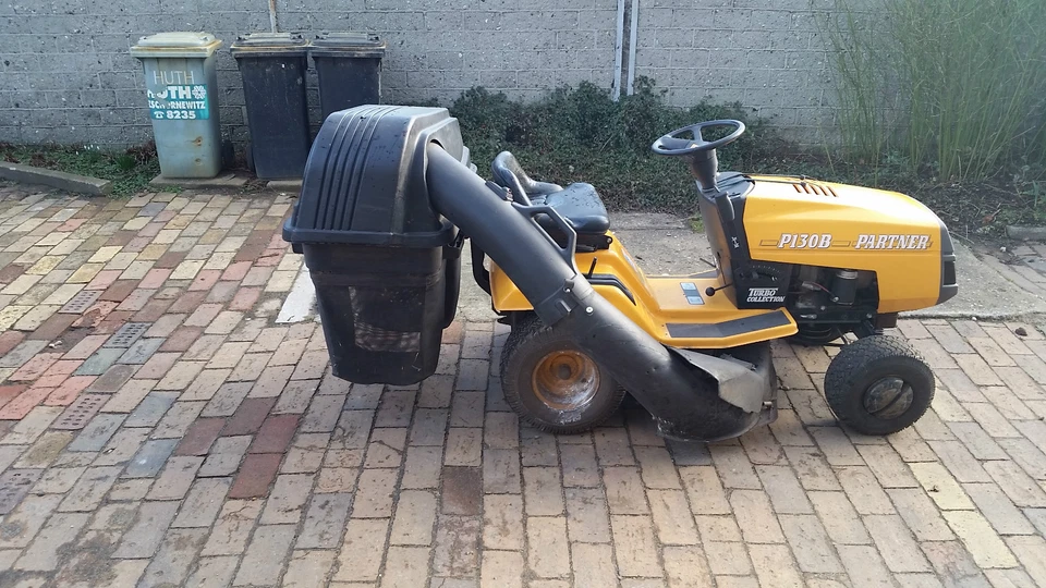 Rasentraktor Aufsitzmäher Fangkorb Deckel Weedeater Partner Einhell Abdeckung - Bild 2 von 4