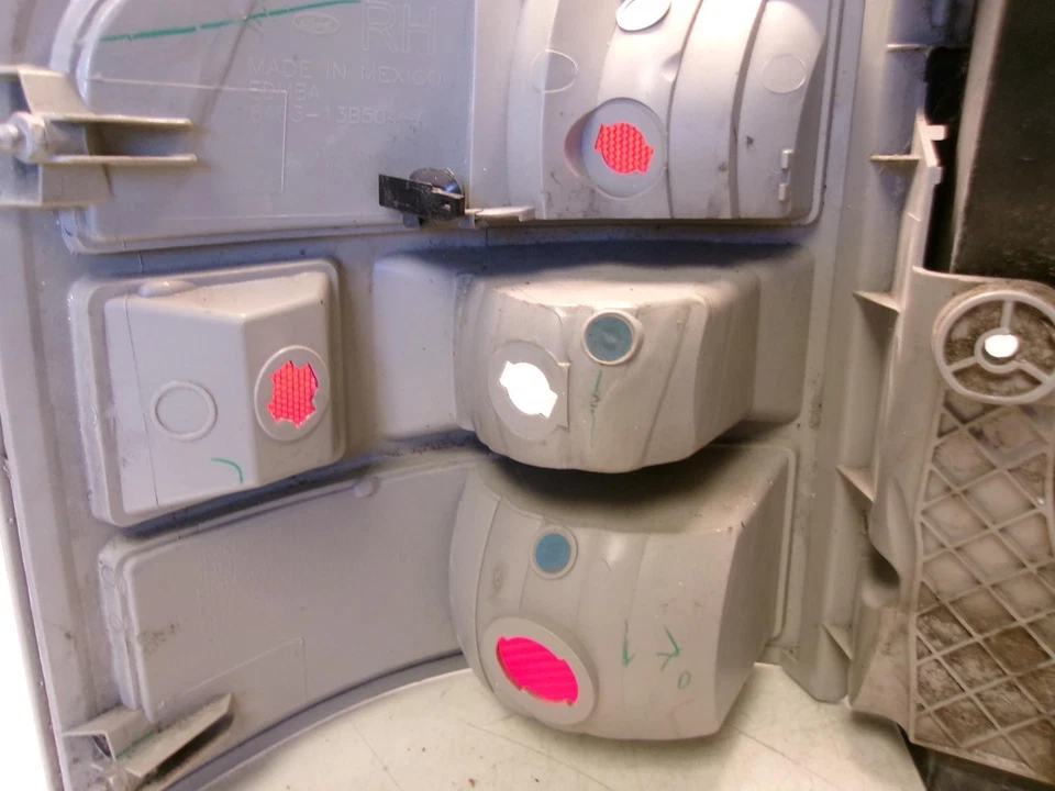 Luz trasera incandescente exterior Ford Flex Passenger Rh 2017 2018 2019 OEM  Foto 4 de 4