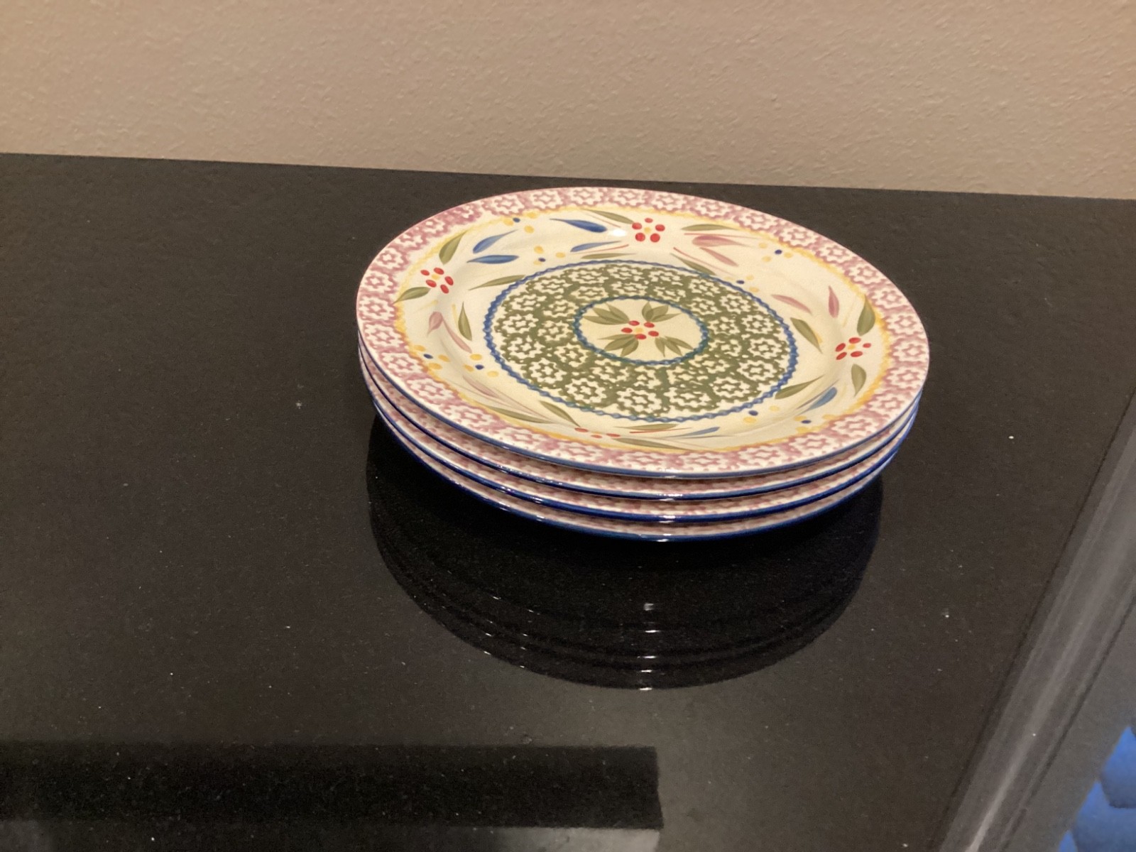 Picture 1 of 3