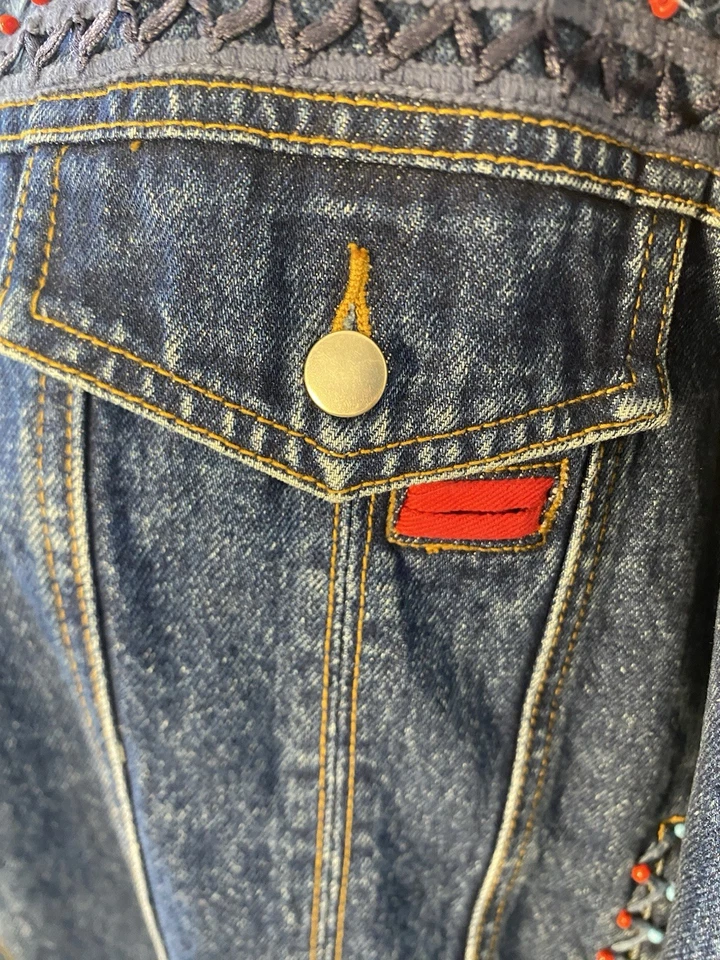 VTG Together Women’s  Denim Coat Jacket Floral Embroidery Western Boho Size M  - Image 4 of 4