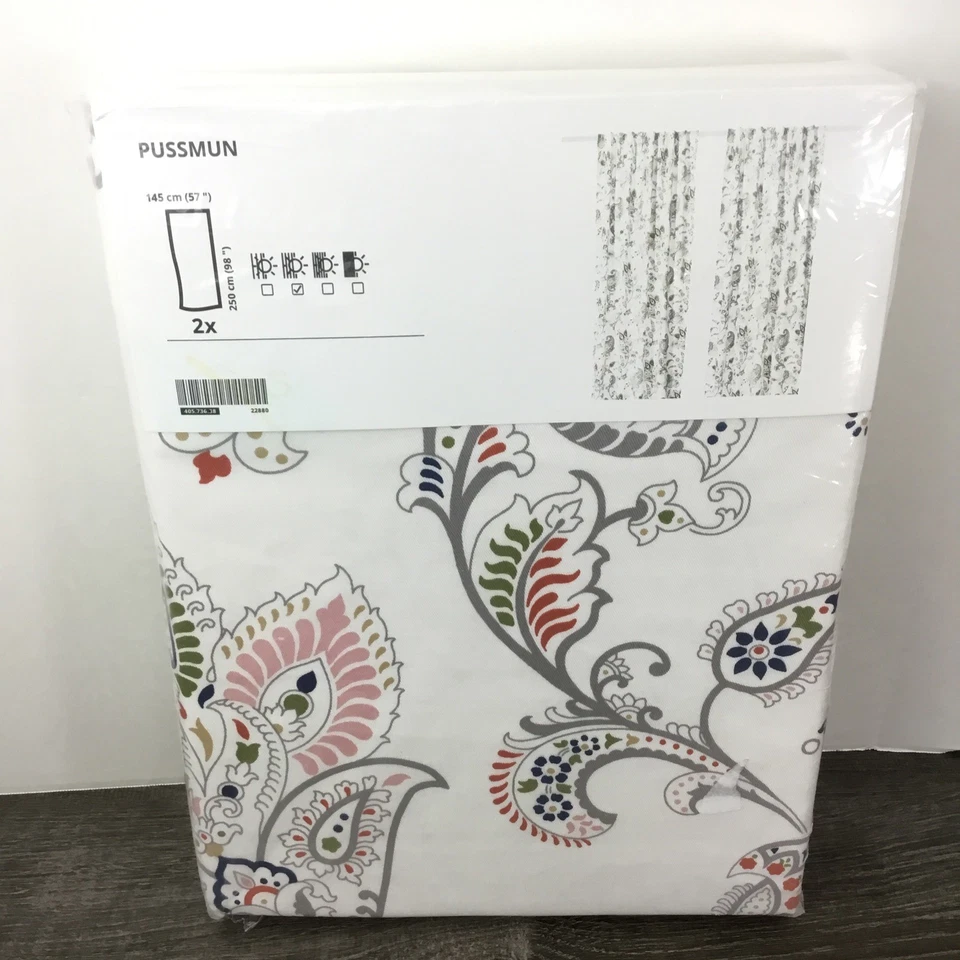 Cortinas Ikea PUSSMUN 2 Paneles (1 Par) 57" x 98" Blanco/Multicolor Paisley Foto 2 de 4