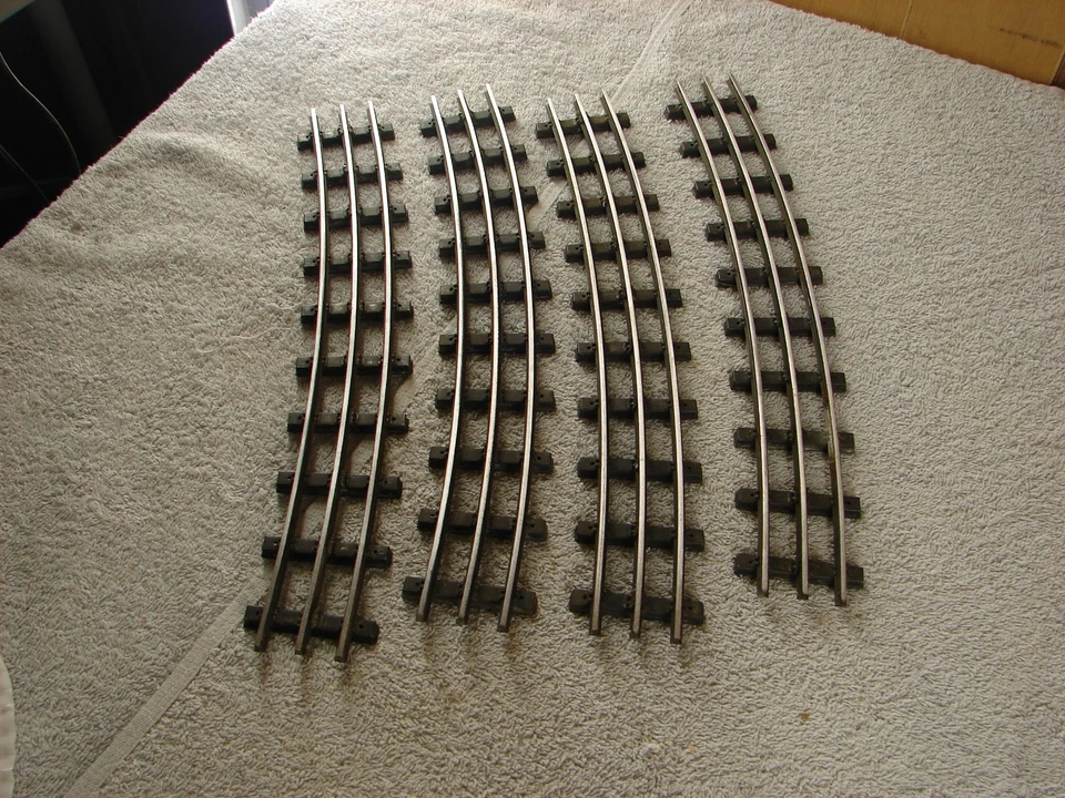 4 LIONEL 771 T-RAIL CURVE TRACK ONLY PREWAR NO CONNECTORS - Image 3 of 4