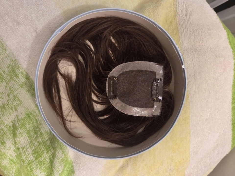 Lujoso clip en cortina flequillo - Nuevo sin etiquetas - Marrón chocolate Foto 2 de 3