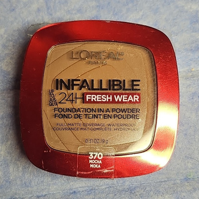 L'Oréal Paris Infallible Fresh Wear Powder Foundation 370 Mocha Matte, 0.31 oz