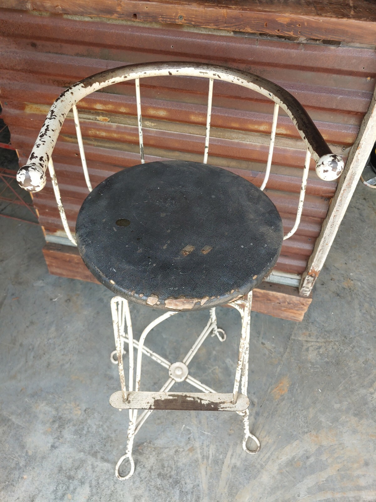 Picture 2 of 12
