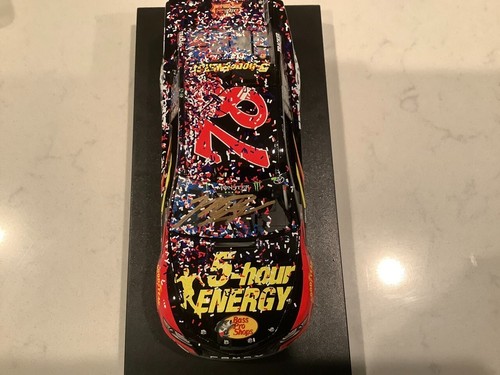 MARTIN TRUEX JR AUTOGRAPHED 2018 BASS PRO 5 HOUR ENERGY SONOMA WIN DIECAST &CARD - Picture 9 of 18