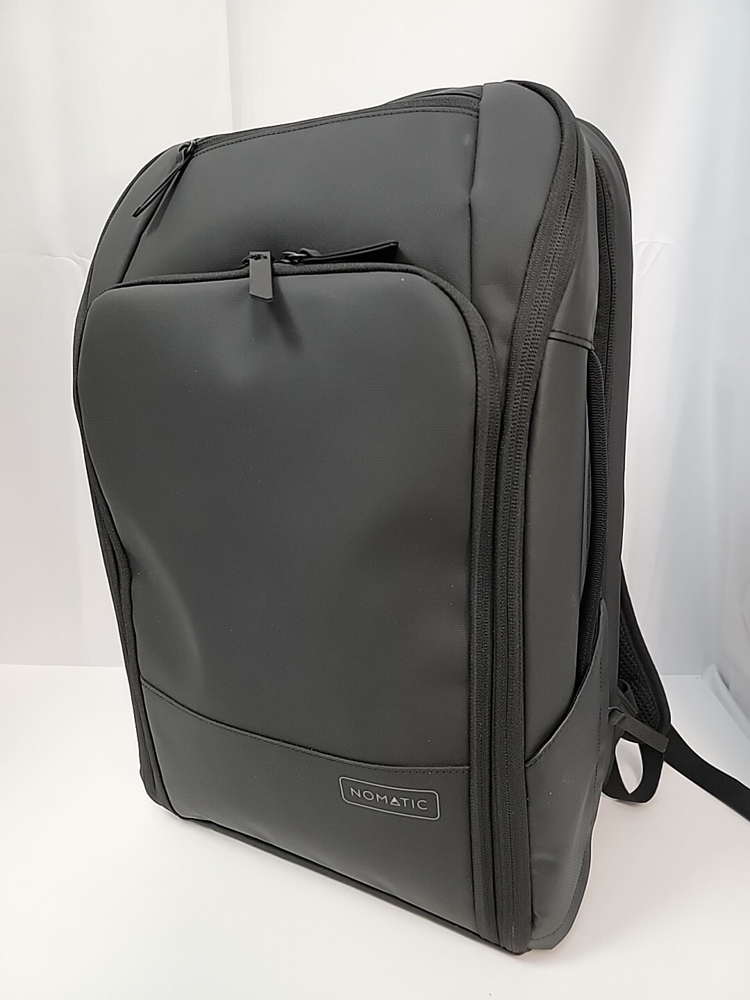 Nomatic Travel Pack 20L Essential, Costco Version, Expands to 30L, RFID Safe