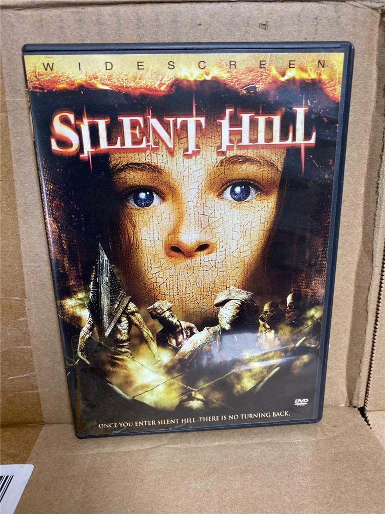 Silent Hill movie review & film summary (2006)