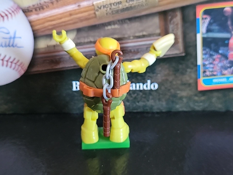 Michelangelo Teenage Mutant Ninja Turtles Mega Bloks Series 1 Minifigure - Изображение 3 из 4