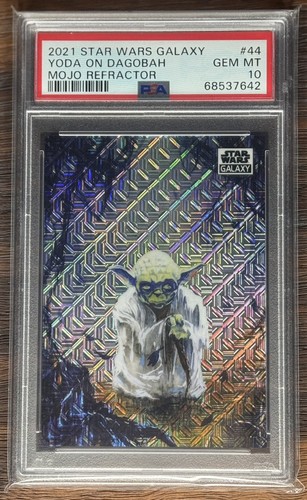 Yoda on Dagobah 2021 Topps Chrome Star Wars Galaxy #44 Mojo Refractor /50 PSA 10