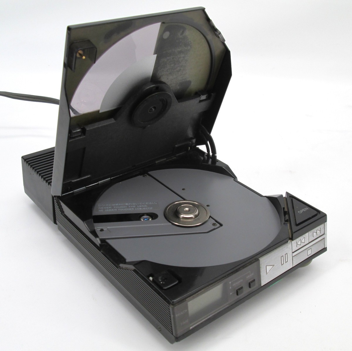 vintage Sony D-5A Discman CD Player + AC-D50 Power Dock Station