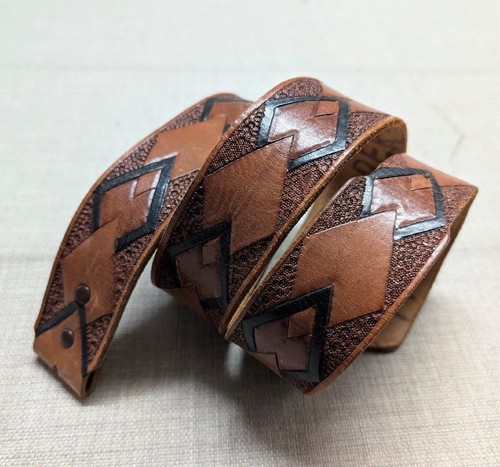 1970s vintage TOOLED buckle belt WESTERN cowhide leather 36 brown GEOMETRIC boho - Image 1