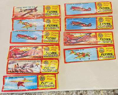 1394 ~ Fly With Power Prop Flying Plastic Gliders Lot - 10 Units! New Old Stock!