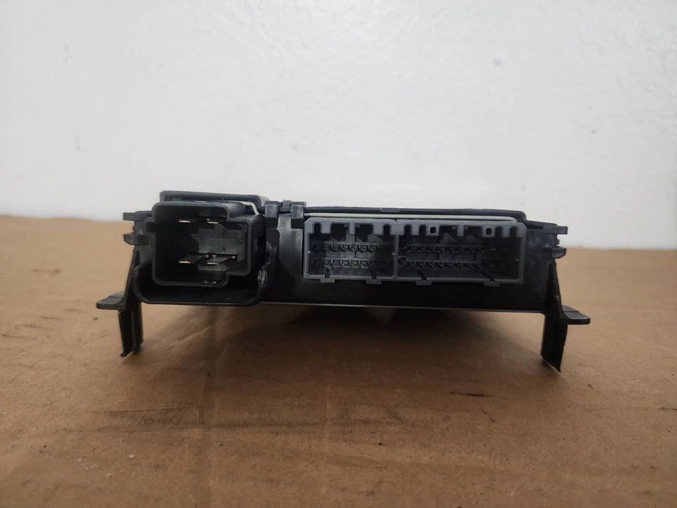 03-05 LINCOLN TOWN CAR KEYLESS DOOR ENTRY MODULE UNIT 4W1T-13C791-AA - Image 4 of 4