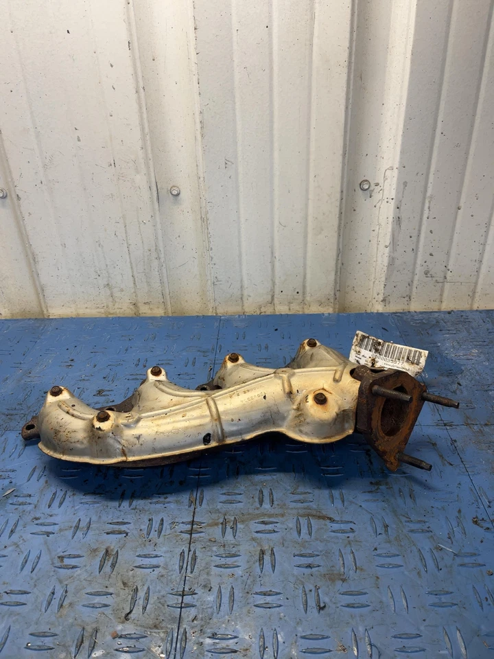 99-13 CHEVY SILVERADO 1500 Exhaust Manifold 5.3l Lh Lh - Image 2 of 4