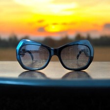 OCCHIALI DA SOLE VINTAGE NOS VERSACE MOD 737 COL 852 ACETATO NERO MADE IN ITALY