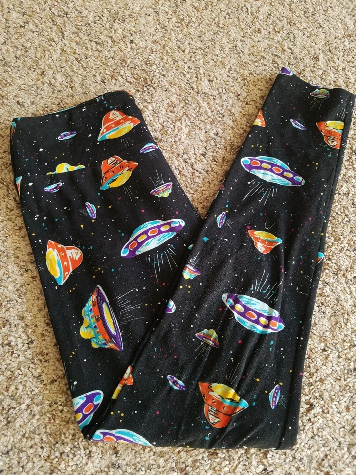 LLR LuLaRoe OS Черная Летающая Тарелка НЛО Космический ЕДИНОРОГ редкая трудно найти - Изображение 2 из 2