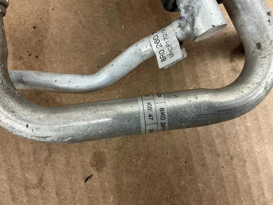 AUDI Q5 2011-2017 - Manguera de aire acondicionado delantera / línea / tubo 8R0260710 OEM Foto 3 de 4