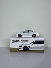 Tarmac Works 1:64 Vertex Toyota Chaser JZX100 White Metallic