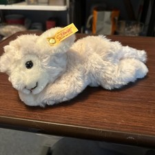 Steiff 280030 Linda Lamb Cream Plush Soft Toy Sheep Lying Sleeping