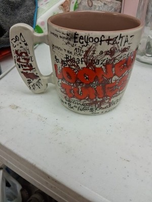 LOONEY TONES COFFEE MUG