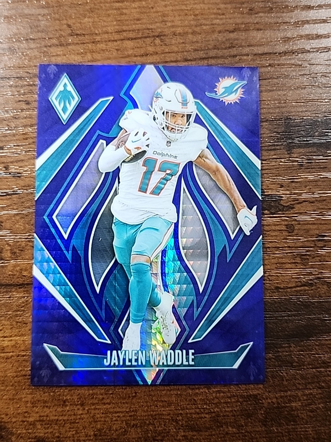 2024 Panini Phoenix - Jaylen Waddle #76 Blue Hyper 06/70.  N33