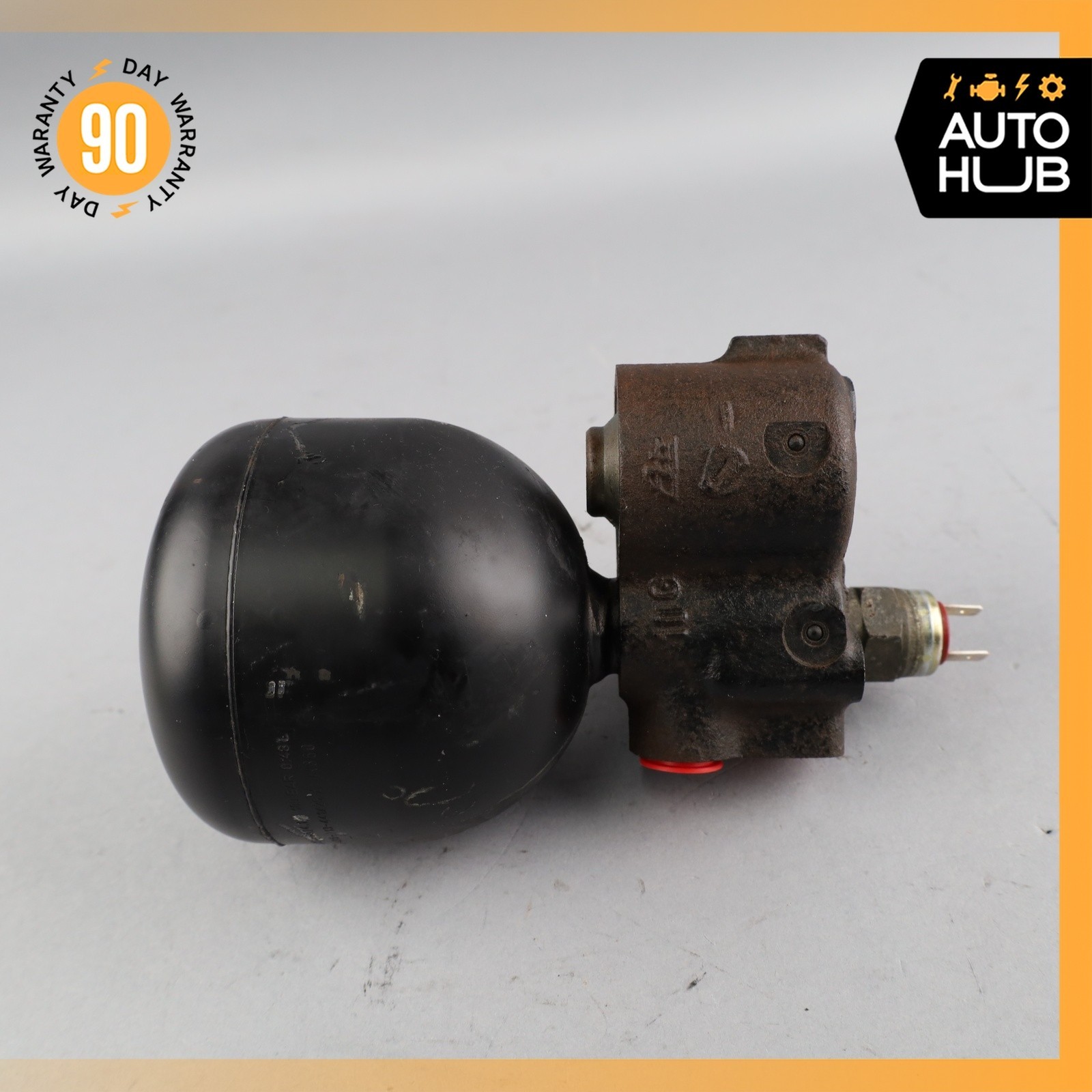 Bentley Arnage / RR Hydraulic Valve Block Rear Accumulator Tank w/ Regulator OEM