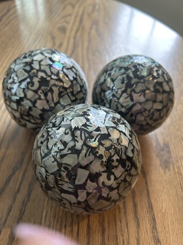 Set of 3 -4” Abalone/Paua Shell Ceramic Decor Carpet Balls - Picture 4 of 5