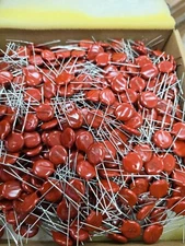 688  pcs Littelfuse V14H275P Varistors 275V 6500A 450pF 14mm Radial