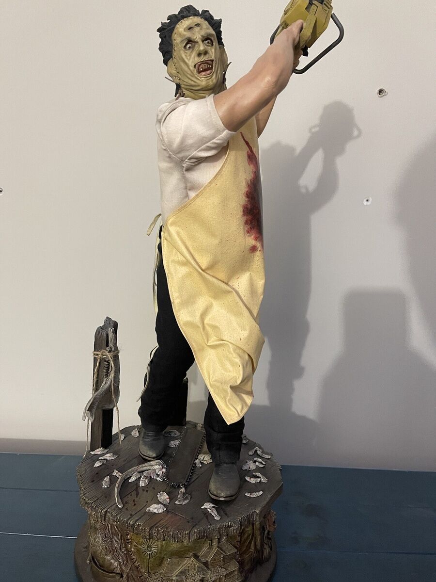 SIDESHOW The Texas Chain Saw Massacre Leatherface Premium SIDESHOW The Texas Chain Saw Massacre Leatherface Premium