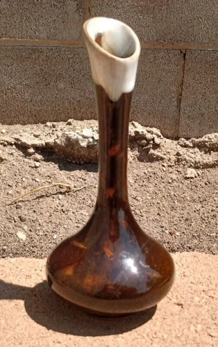 7" Tall Vintage Van Briggle Vase "Amazing Glaze Highlights"