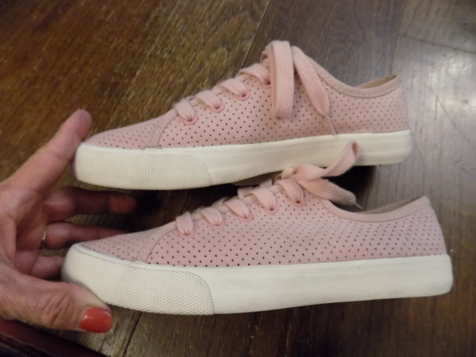 Universal Thread Perforated Sneakers Classic Lace… - image 5