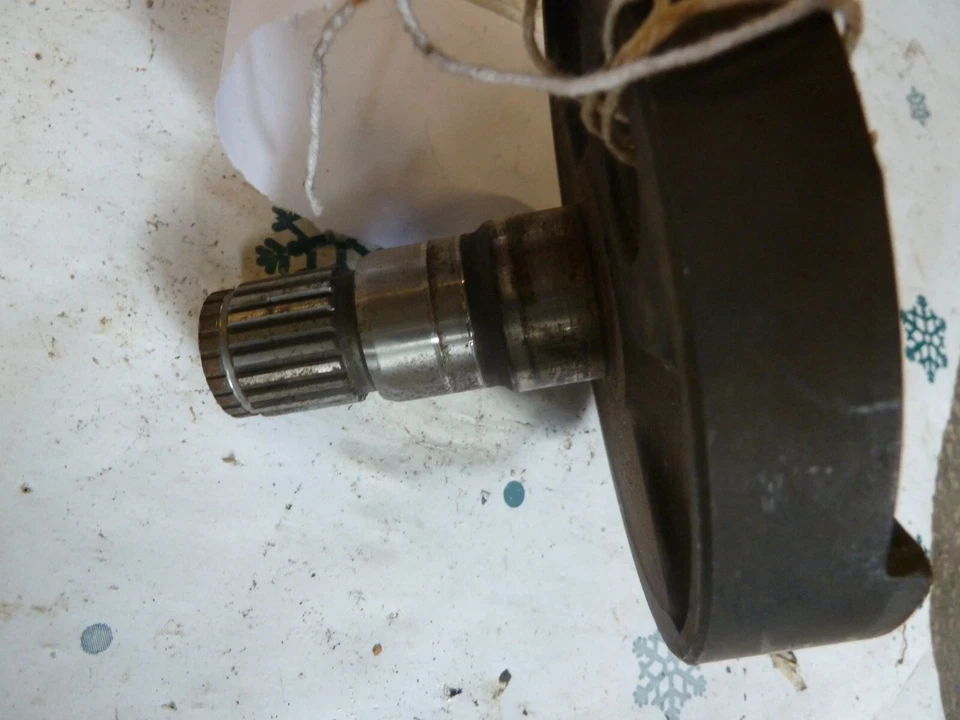 EJE DE MANIVELA LATERAL DERECHO KAWASAKI KX 250 1984 APROX. Foto 4 de 4