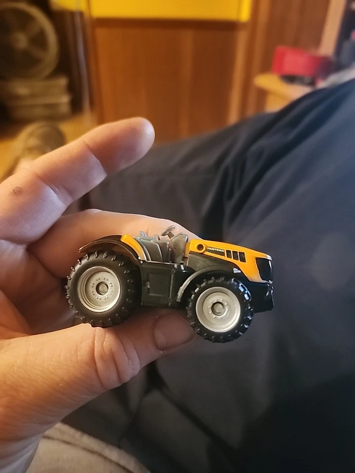 SIKU JCB Fastrac Tractor 3267 Scale Diecast 2" Loose - Image 2 of 4