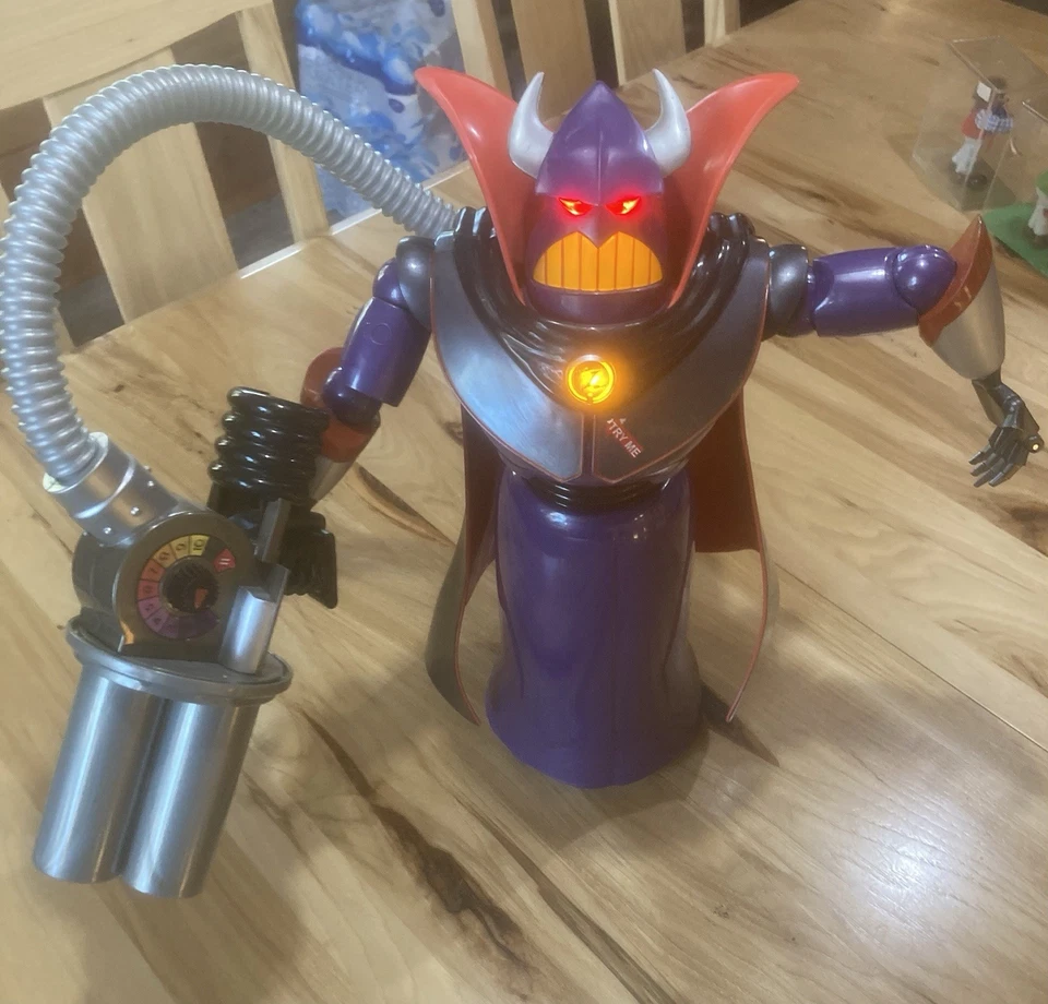 Figura de acción parlante de 15 pulgadas de Emperador Zurg Toy Story 2 de Disney Store probada Foto 3 de 4