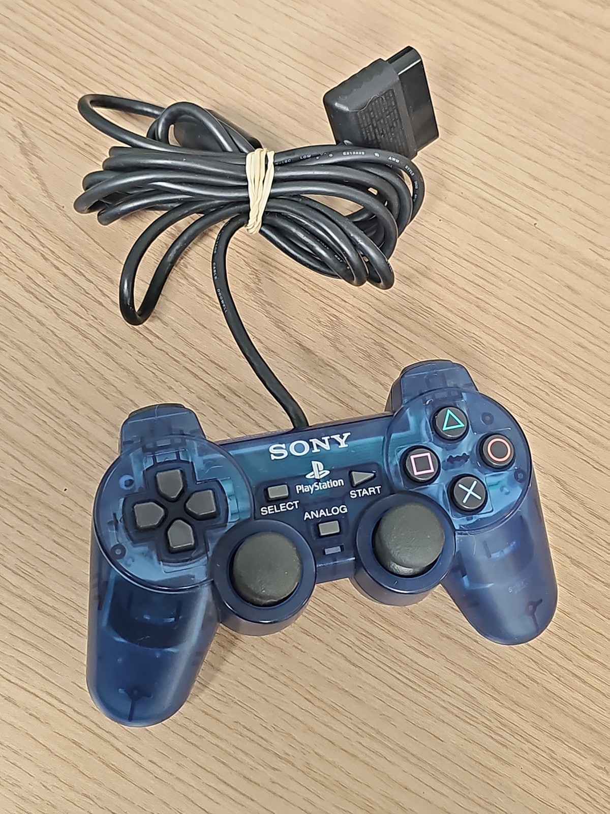 Manette rétro transparente bleue PS2 Sony Playstation 2 vintage non testée